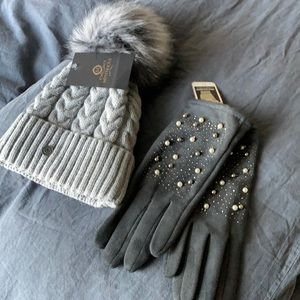 NWT Pom hat and embellished gloves